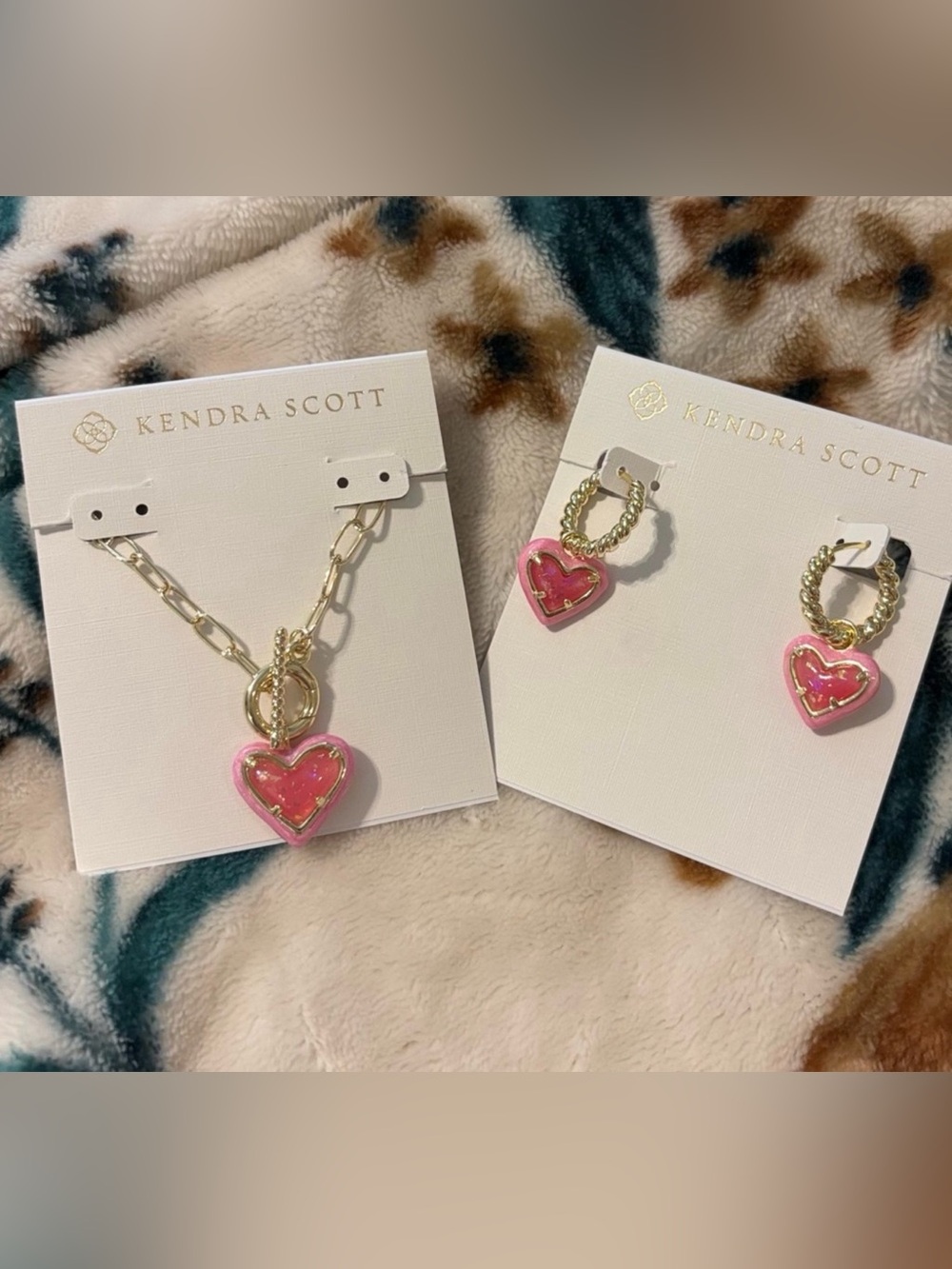 Kendra Scott Pink Heart Charm Gold Toggle Necklace & Hoop Earring Set
